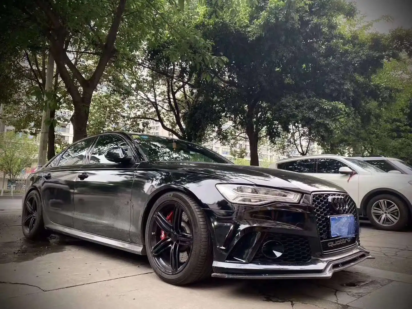 

Suitable for Audi carbon fiber front bumper lip front lip 2016-2018