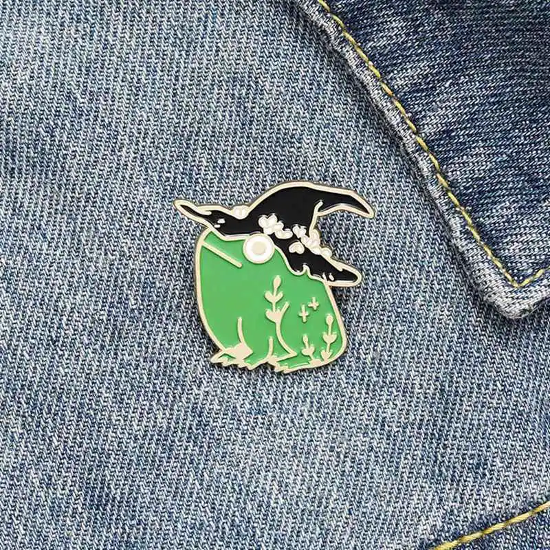 Лягушка со шляпой эмаль на булавке заказ лягушачий с капюшоном в виде шляпы
