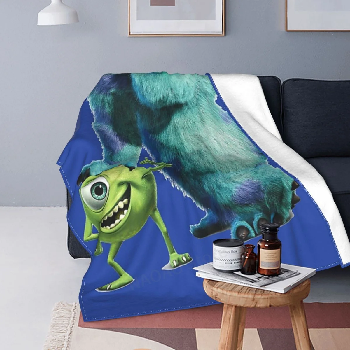 Салли и Майк бросают простыни на кровать одеяло/на диван декоративные покрывала