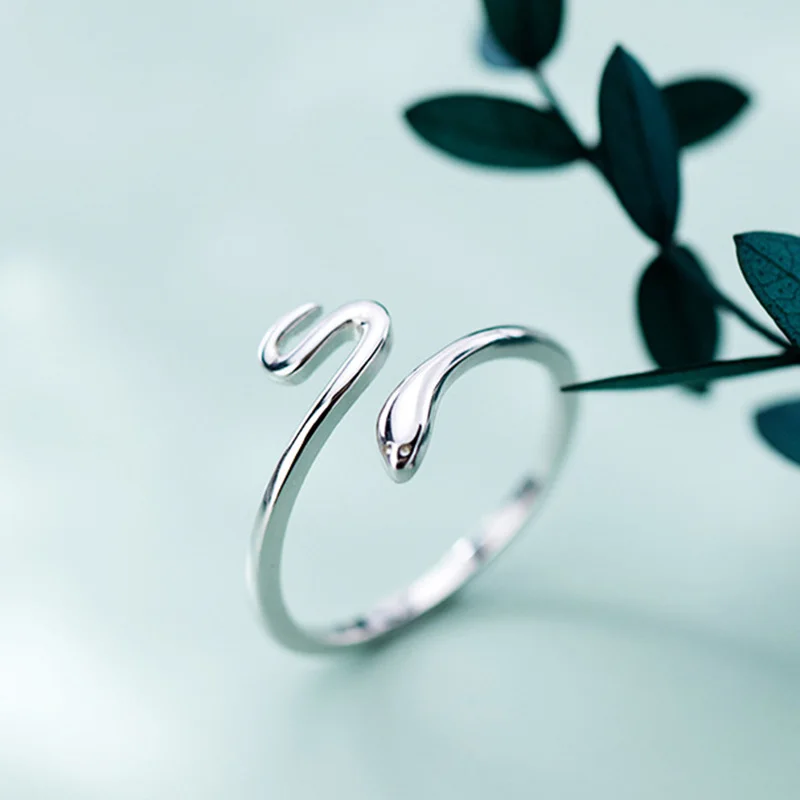 

Vintage Silver Color Snake Geometric Wave Open Rings For Women Jewelry Couple Wedding Gift Fashion Finger Knuckle Men Metal Ring