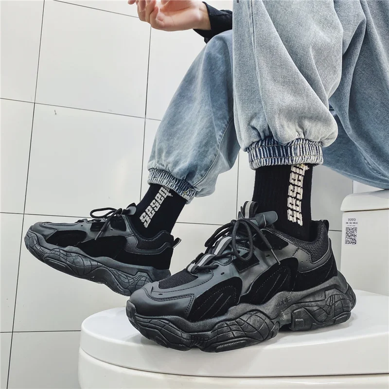 

Spring New men Casual Shoes fashion Thick Bottom Man Fashion Sneakers Zapatillas Hombre 2020 Korean Version Men sneakers