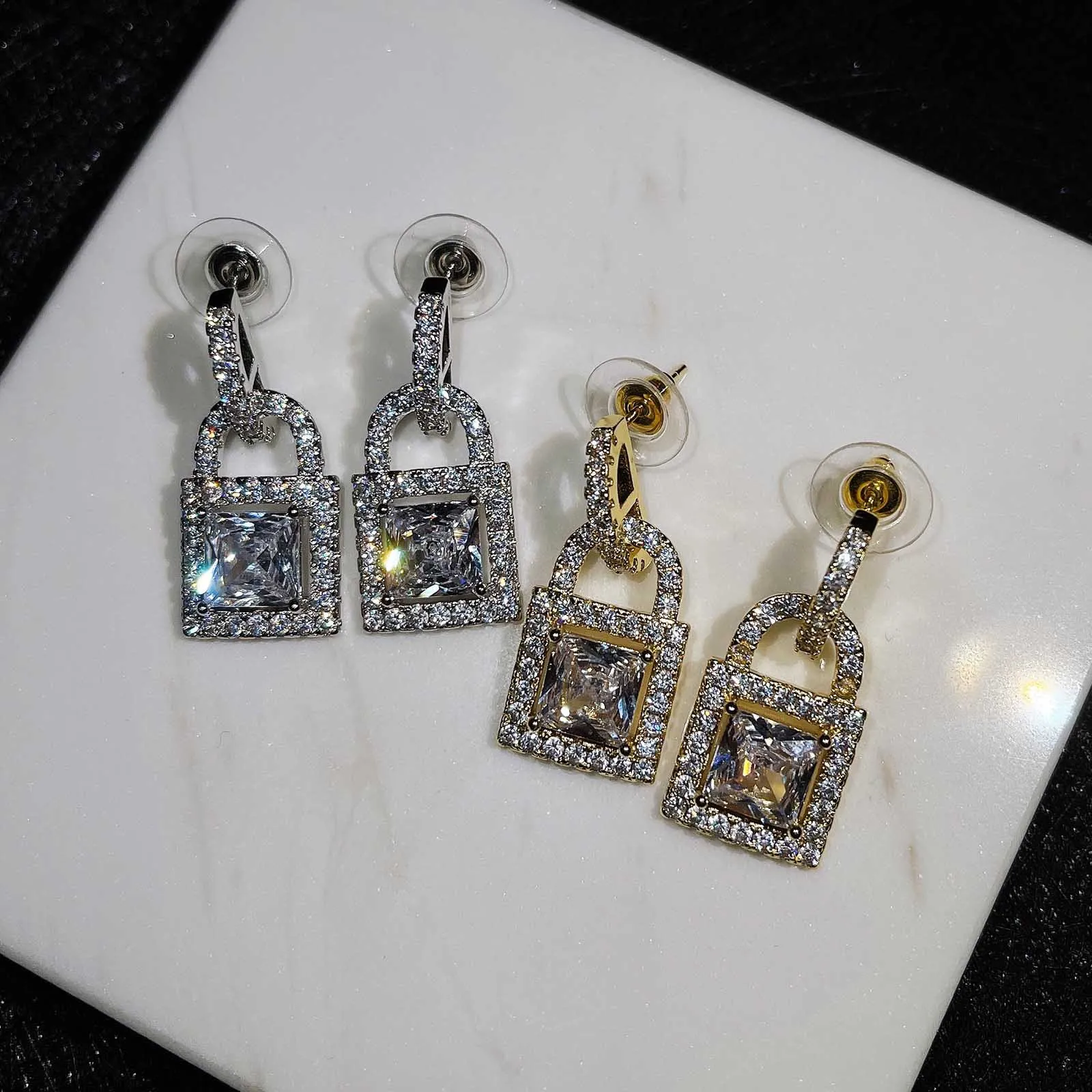 

Fashion Cute Small Lock Stud Earrings For Women Girl CZ Zircon Gold Color Earring Female Wedding Ear Jewelry Gift 1 Pair