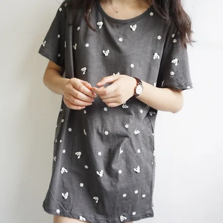 Женские футболки с коротким рукавом белые и серые принтом в стиле Харадзюку