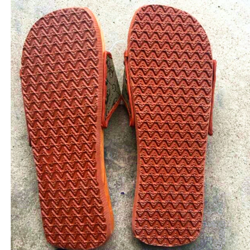 

Slippers Wooden Chinese Medicine Pedicure Acupressure MassageHealth Clogs Couple Summer Home Leisure Indoor Shoes Men Women