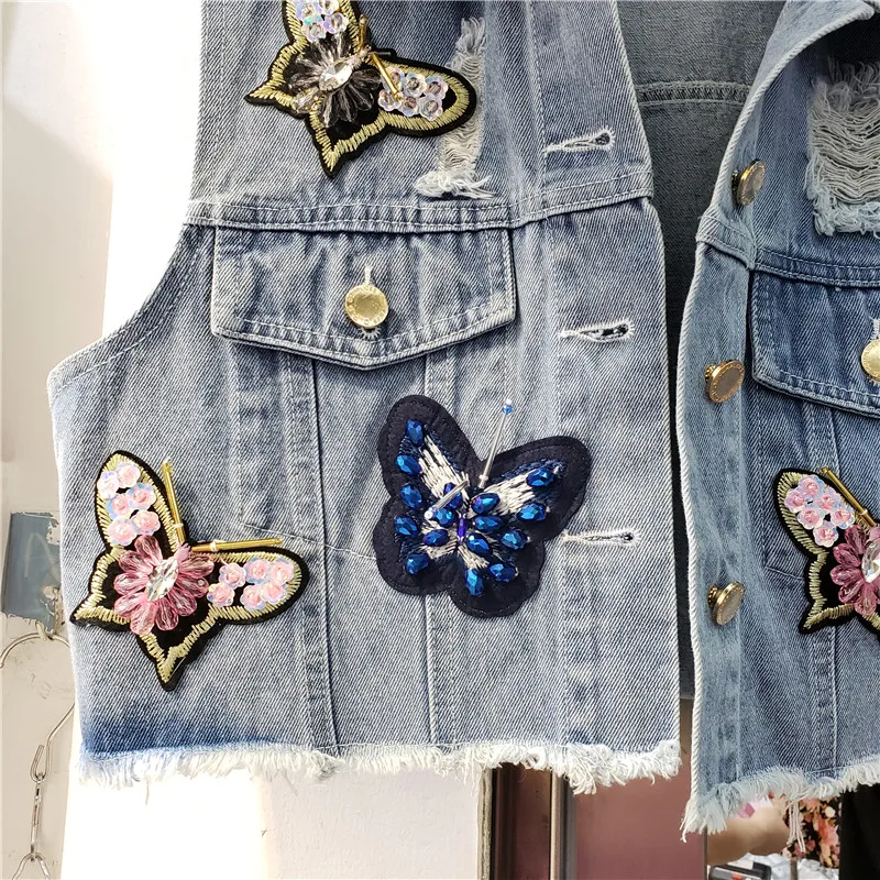 

2021 Spring Summer European Western Style Beads Butterfly 3D Decoration Denim Short Vest Women Fashion High Street OuterWear