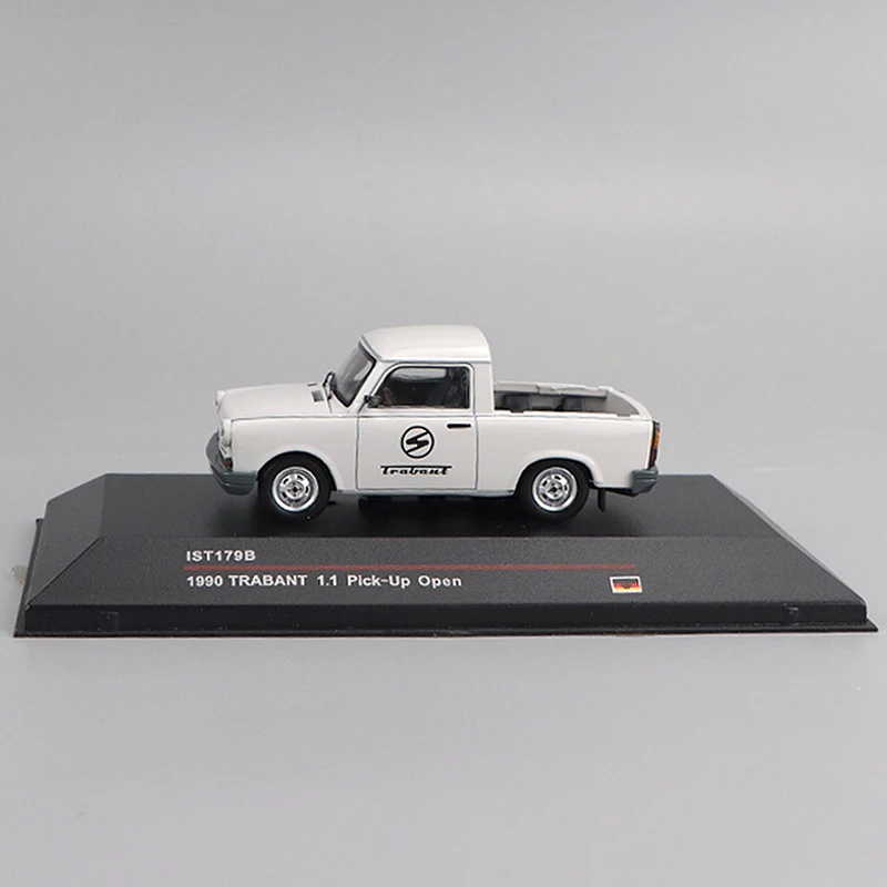 

Diecast Alloy 1/43 Scale Classic 179B 1990 TRABANT Pickup Car Truck Model Collectible Pick Up Model Toy