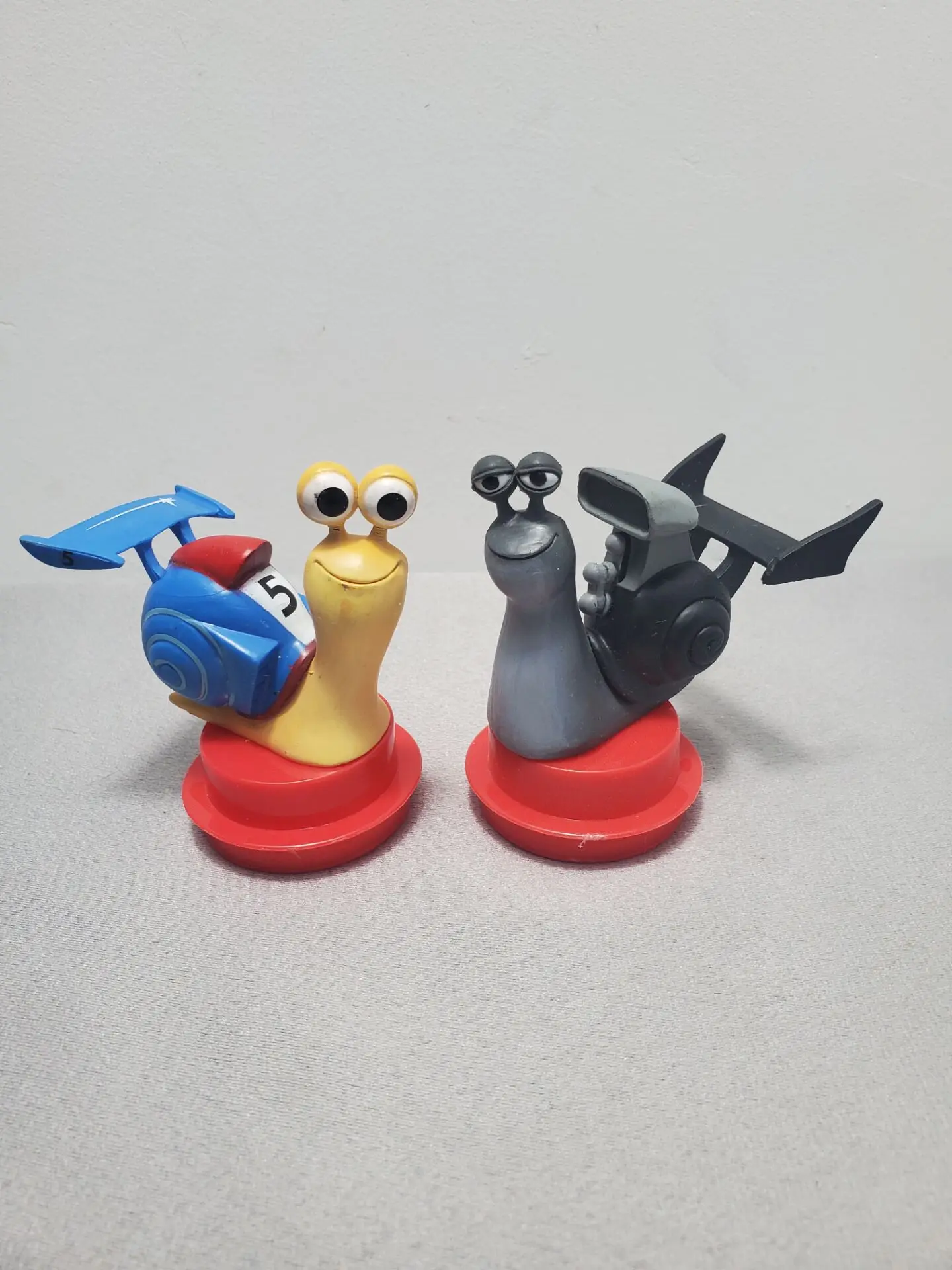 Cute Fake Big Eye Snail High speed mobile Turbo Model Small Statue Little Figurine Crafts Figure Ornament toys