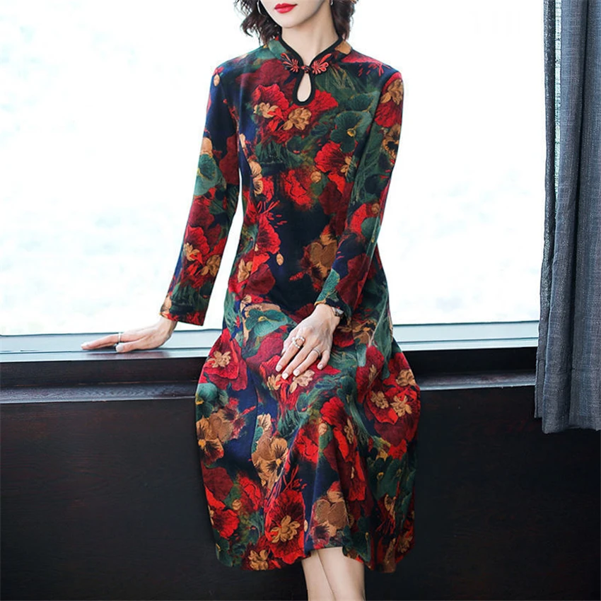 

Plus Size Retro Floral Red Dresses Elegant Ladies Long Sleeve Party Dress Retro Style A-Line Spring Chinese Style Dress