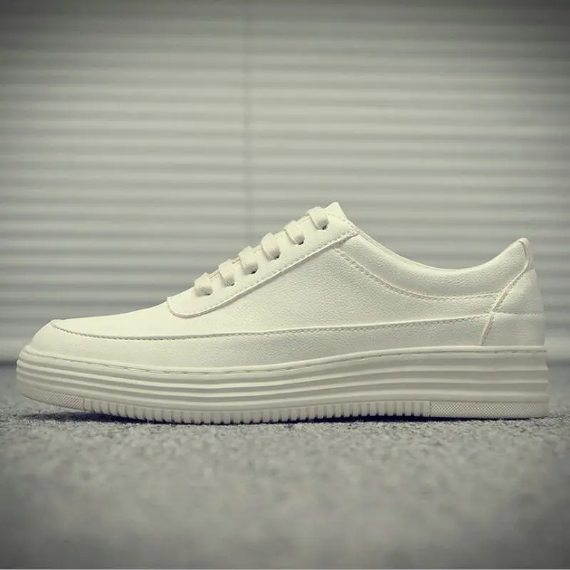 Мужские черные белые кожаные туфли на плоской толстой подошве Осенние новые