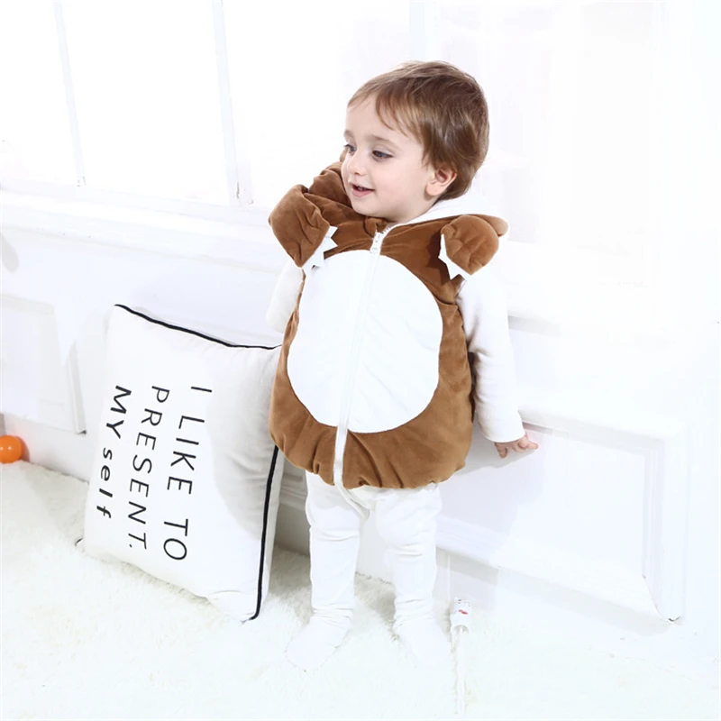 Милый детский жилет на осень и зиму плотный теплый с капюшоном мультяшной мышкой