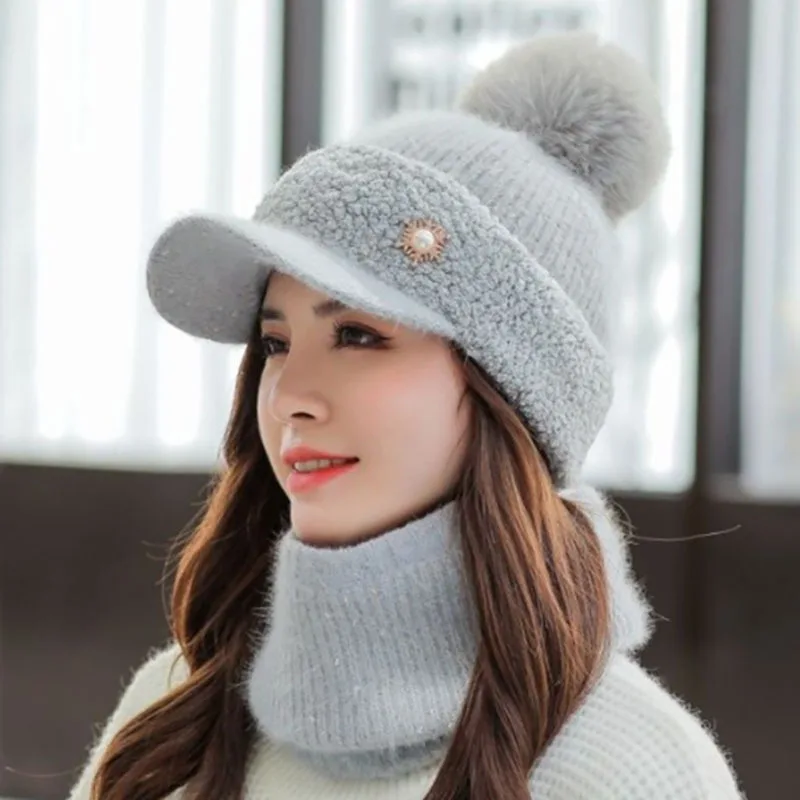 Шапка вязаная зимняя женская с большим меховым помпоном и шарфом | Аксессуары для