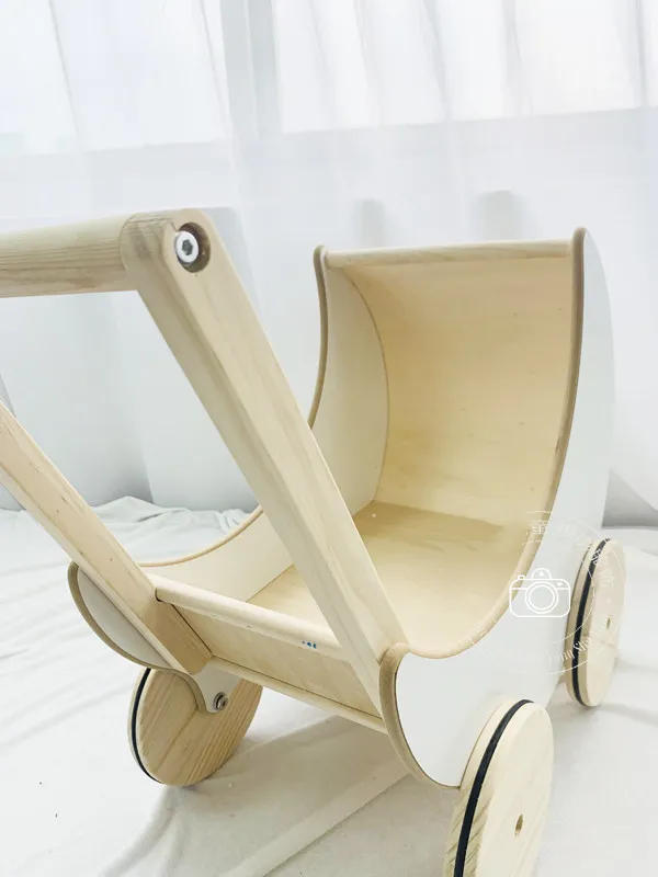 Реквизит для детской фотосъемки куклы Детская каретка деревянная игрушка