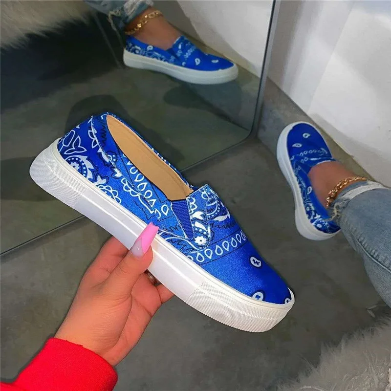 

2022 Women Flat Shoes New Elastic Satin Loafers Women's Fashion Non-slip Casual Platform Shoes Sneakers Zapados Mujer Large Size