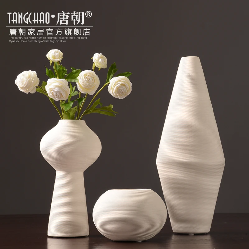 

Modern Decorative Ceramic Vases Minimalist Nordic Style High Quality Vase Creative Living Room Jarrones Room Decoration EJ50FV