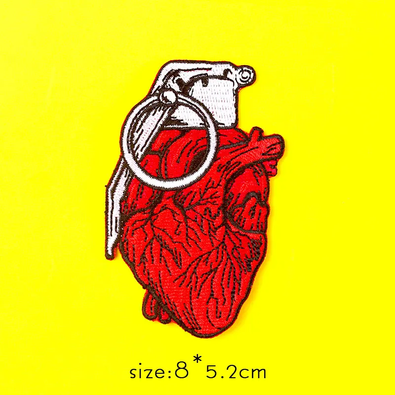 Череп патч Железо на одежду странные вещи сердце вышитые патчи для одежды панк