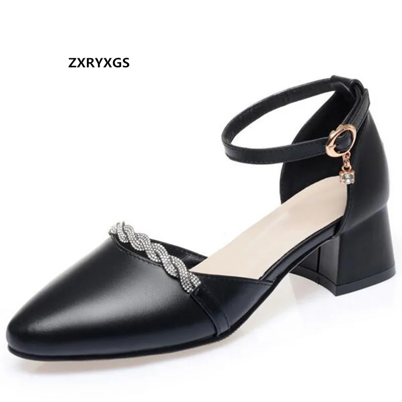 Акция Новинка 2021 с острым носком и вырезами по бокам Женские летние сандалии