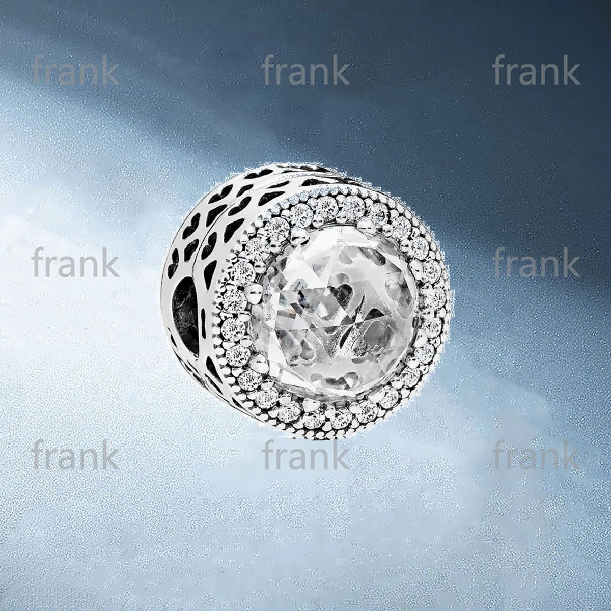 

796239CZ RADIANT HEARTS CLIP