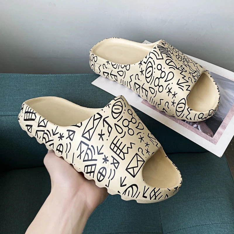 

Men Slides Fashion Breathable Cool Beach Sandals Flip Flops Fish Mouth Men & Women Slippers Lightweight Graffiti Big Size