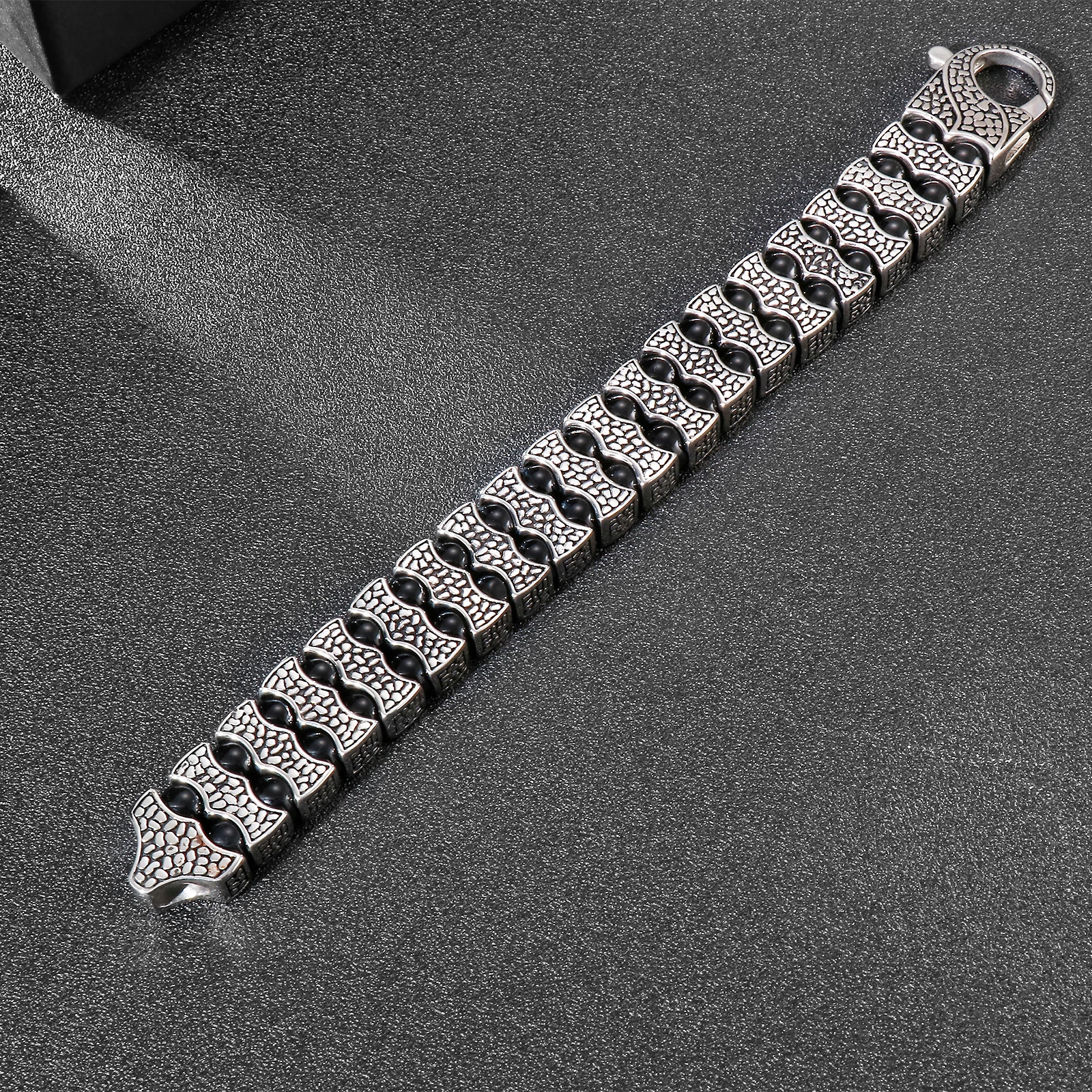 

20mm Big Vintage Biker Bracelet Men Stainless Steel And Beads Dropship Jewelry