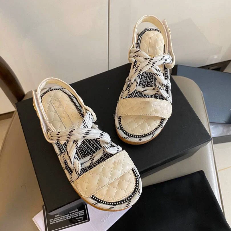 

Женские сандалии из натуральной кожи, роскошные босоножки, модная зимняя обувь, дизайнерские тапочки, 2020