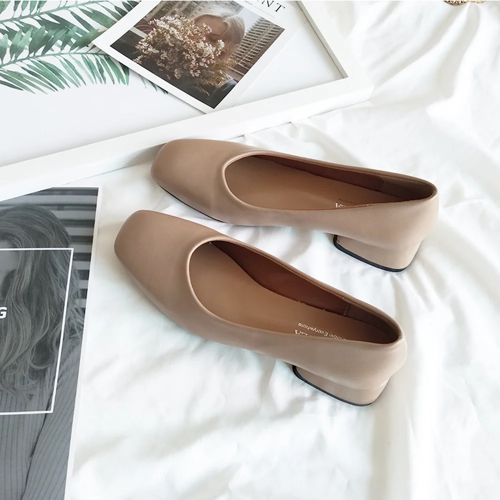 Туфли женские на низком толстом каблуке квадратный носок ретро туфли-лодочки