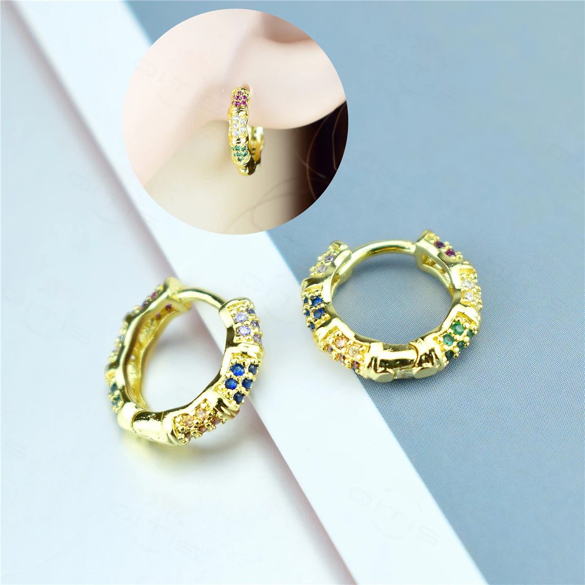 

2021 New Color CZ Zircon Gold Earrings for Women Geometric Small Hoop Earrings Set Huggie Jewelry Wedding Bijoux Brincos