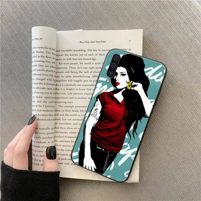 

Amy Winehouse Uk Girl Singer Art Phone Case For Samsung galaxy S 9 10 20 A 10 21 30 31 40 50 51 71 s note 20 j 4 2018 plus