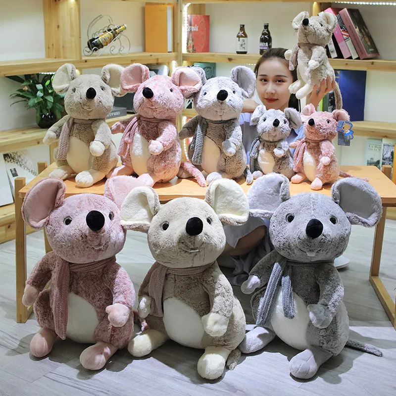 

The cute little Mouse Plush Toy simulates the dormant and smart rat doll