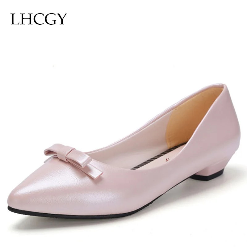 Женские туфли без шнуровки заостренный носок низкий каблук топ сайдеры офисная