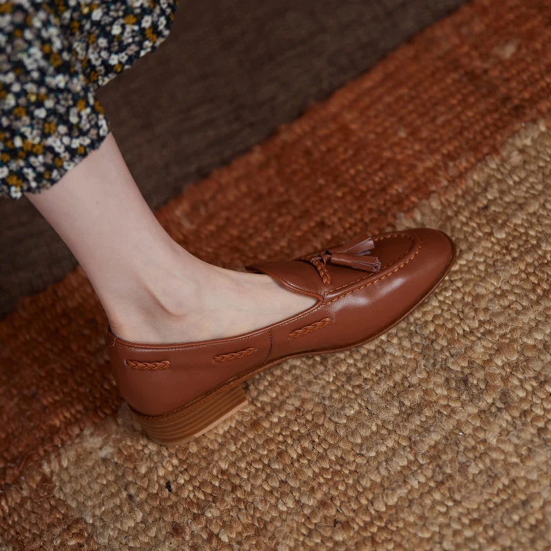 

Genuine Leather Casual Shoes Spring Women Pumps Round Toe Slip-On Low-heel Comfortable Chunky Heel Commuter Loafers with Tassels