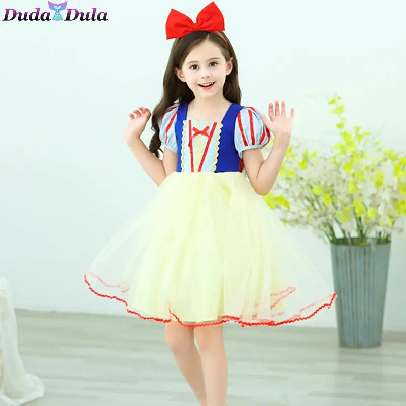 Стильное платье для маленьких девочек с рукавами фонариками красивое детское