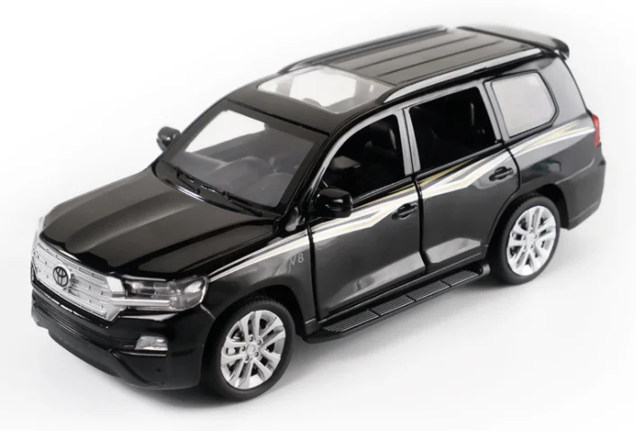 Черный Новинка 1:32 литой под давлением литой автомобиль Toyota Land Cruiser модель автомобиля оттягивающийся звуковой светильник игрушечные машинки для детей друзья игрушки подарки машинки - Цвет: Черный