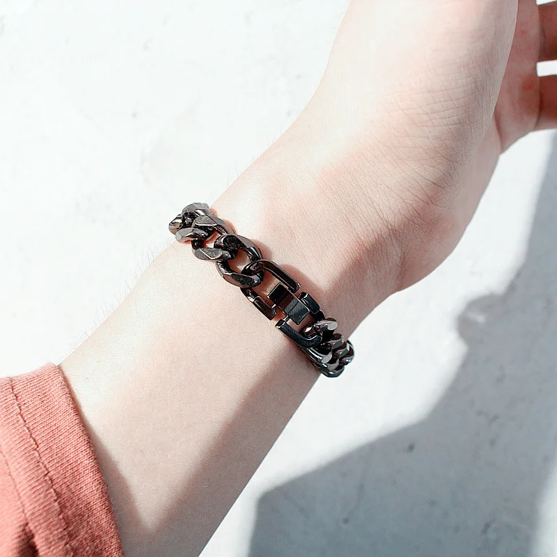 Мужской браслет из нержавеющей стали черный с кубинским панцирным плетением