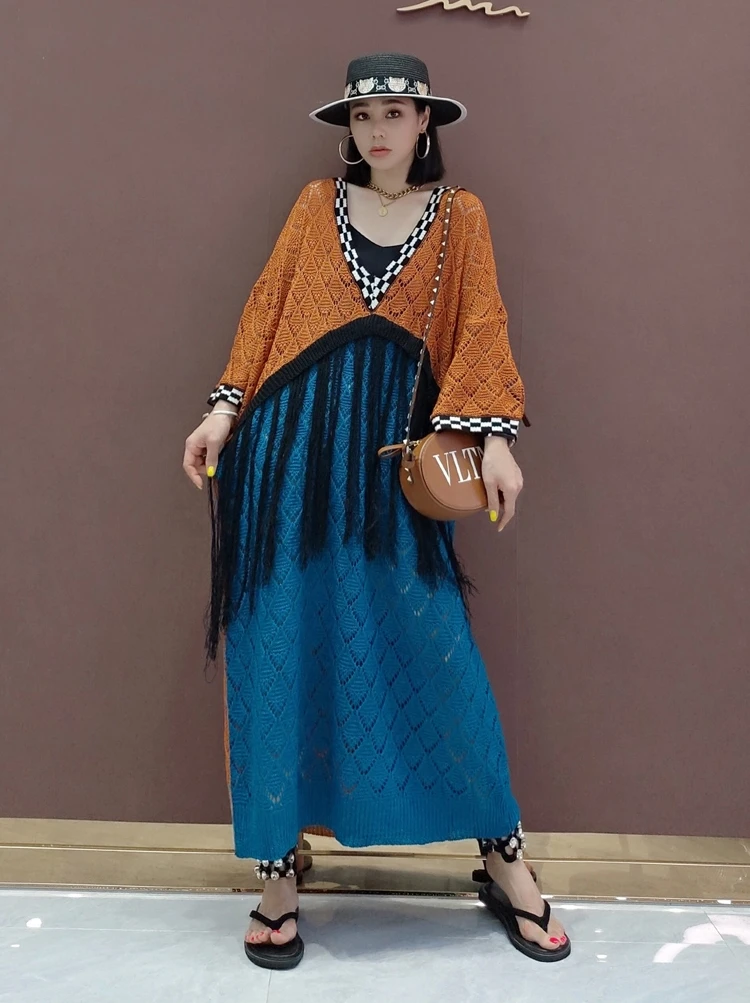 

Контрастное осеннее платье в стиле ретро, модное вязаное платье, длинный вязаный свитер в Корейском стиле, платье с v-образным вырезом и бахр...