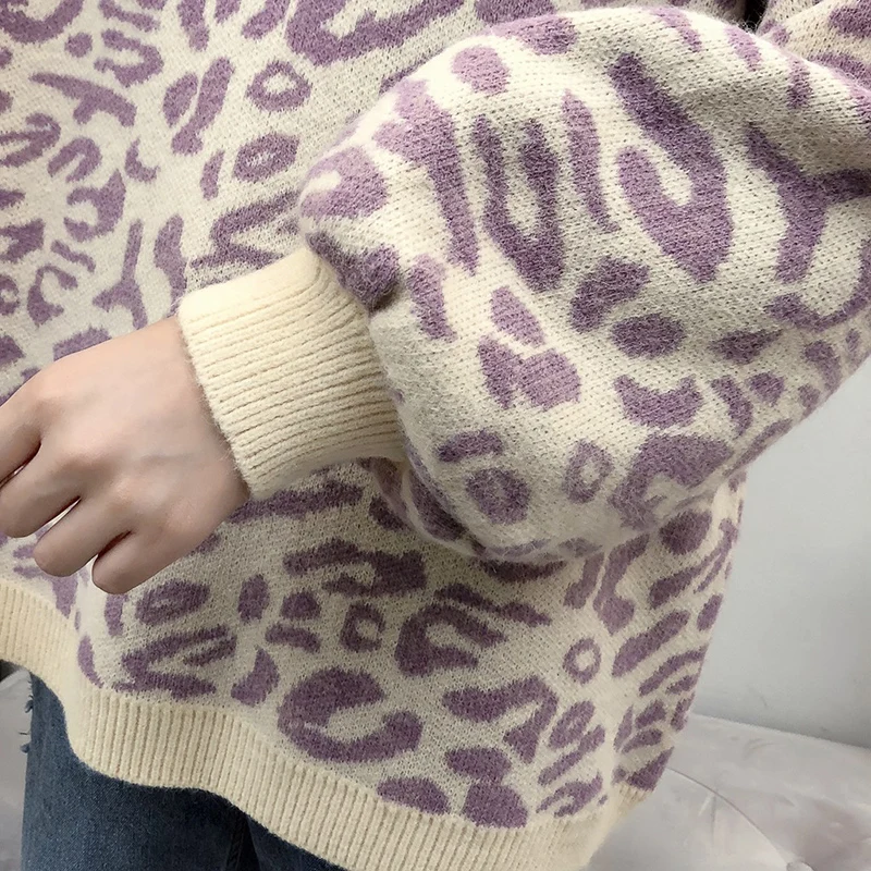 Женский трикотажный свитер с леопардовым принтом в стиле оверсайз | Женская