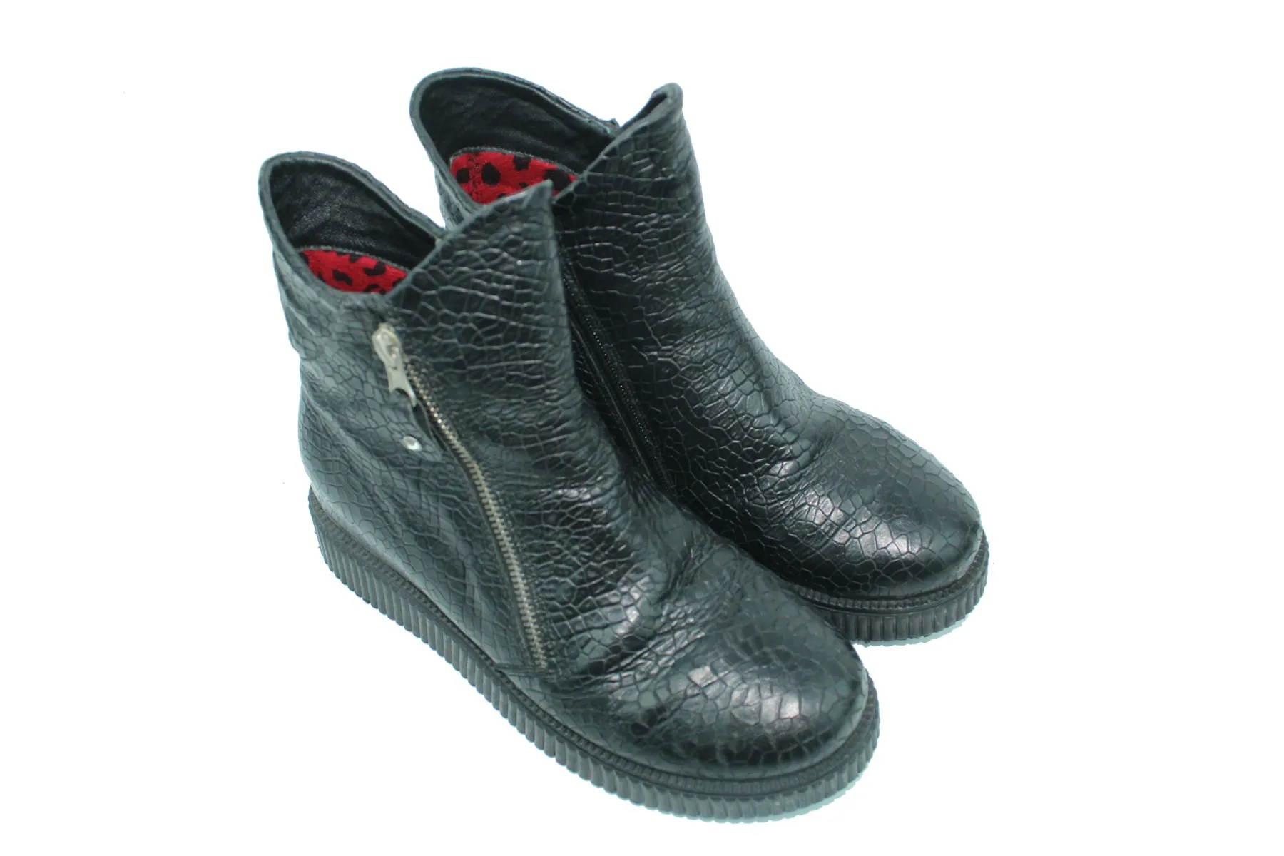 

Черные женские ботинки ZER Shoes