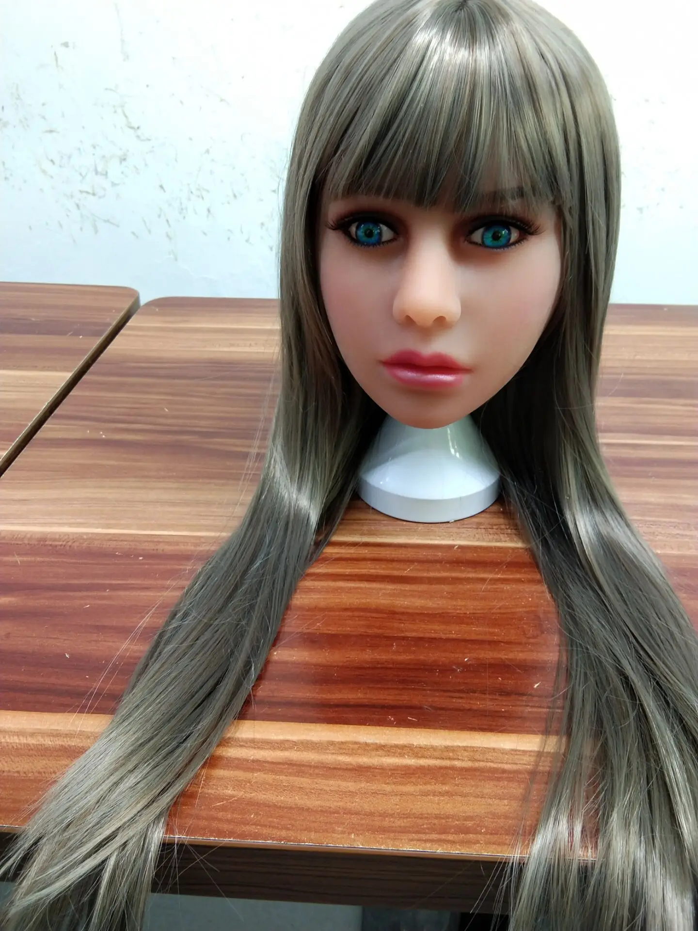 Настоящая кукла для орального секса головы способный преодолевать Броды