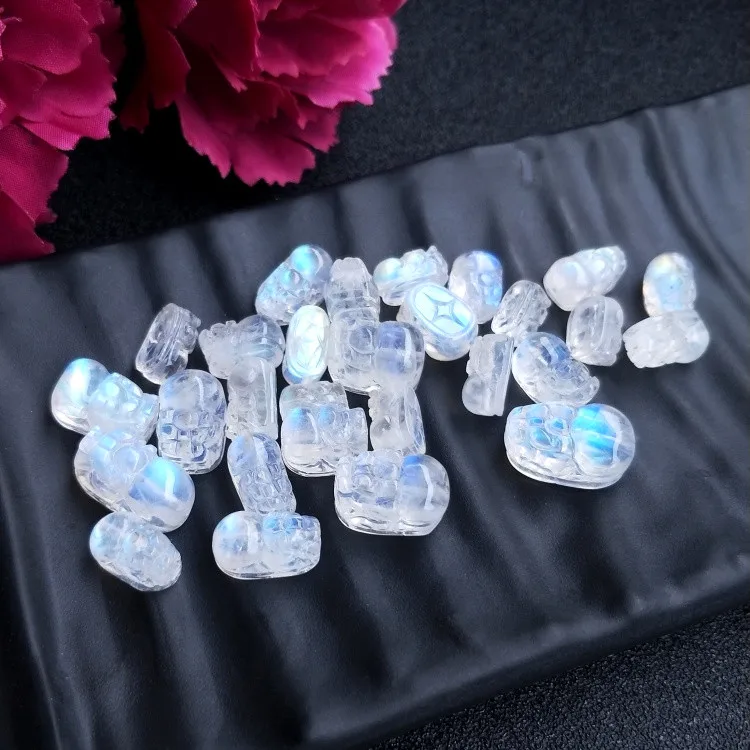 

one pcs MOONSTONE CARVED brave troops pendant pixiu FPPJ wholesale beads nature gem stone