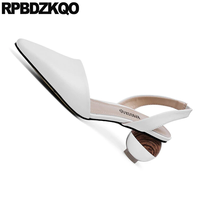 Толстые белые женские туфли-лодочки в европейском стиле Обувь с острым носком и