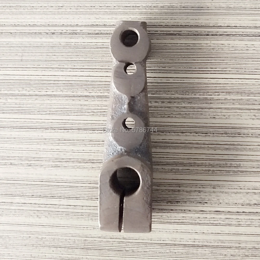 

Looper holder 410436 for SINGER 14U overlock machine FY14U YAMATA 14U4AD FN14U4AD SINGER sewing machine spare parts