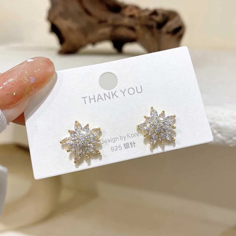 

New fashion personality full diamond snowflake s925 silver needle earrings female temperament all-match simple earrings