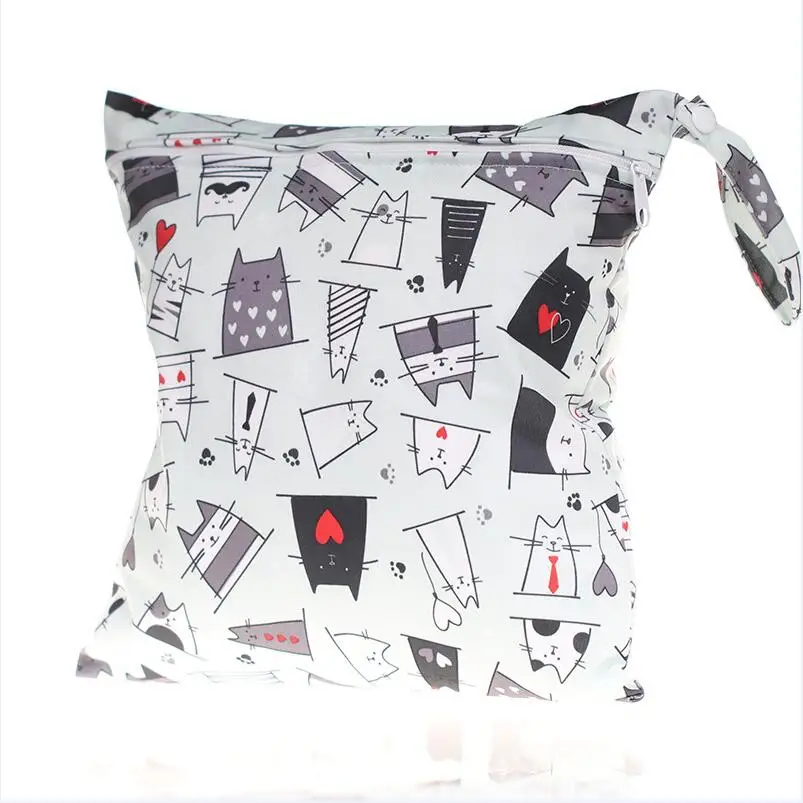 

Baby Wet Diapers Bag Waterproof Swim Sport Travel Carry bag Washable Reusable Cloth Diaper Wet Bag Big Size:28X30cm Nappy Bag