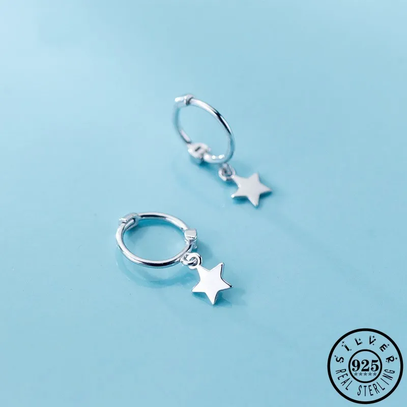 Женские серьги-кольца из серебра 925 пробы с подвеской в виде маленькой звезды |