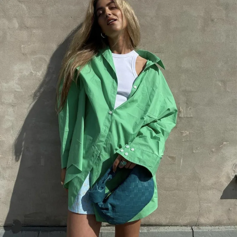 

Autumn Cotton Women Oversized Shirt Turn Down Collar Long Sleeve Loose Green Shirts Street Casual Single Button Shirts Coat