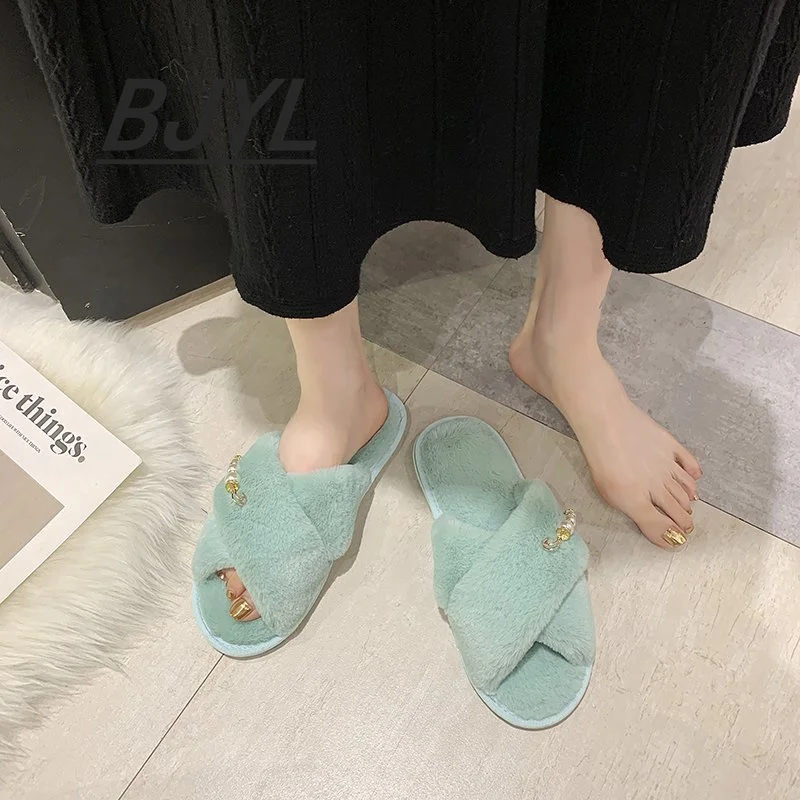 

2021 Autumn and Winter Plush Fashion Home Cross Open-toed Outer Wear Plush Slippers Women Flat Non-slip Cotton Slippers