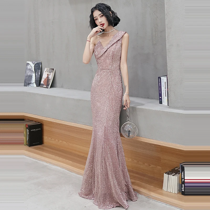 Женское вечернее платье на одно плечо элегантное с блестками длиной до пола
