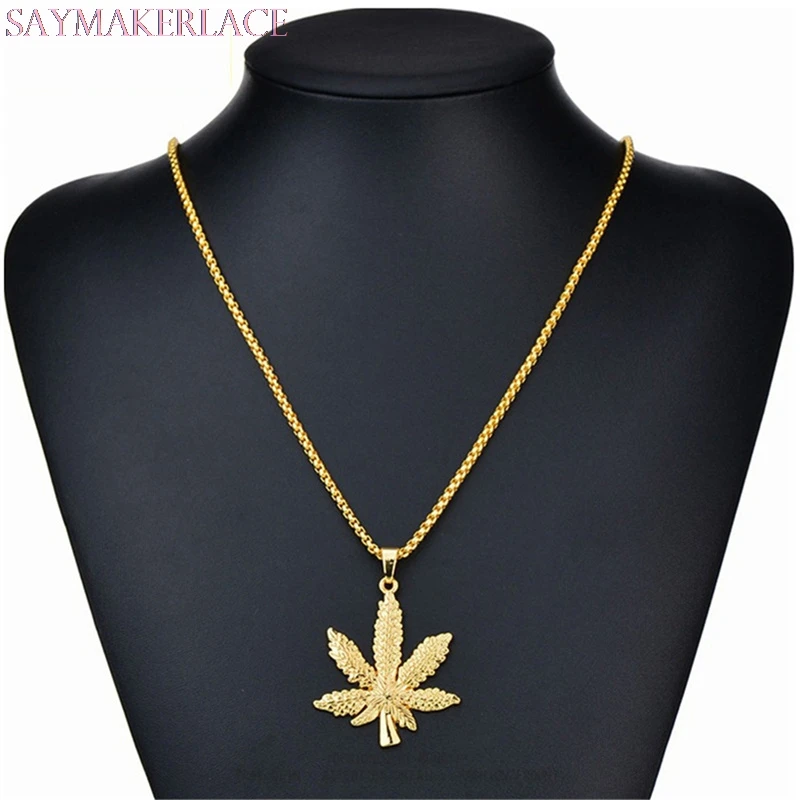 

2021 New Fashion Necklace Women Man Maple Leaf Choker Pendant Stainless Steel Necklace Gifts Trendy Unisex Jewelry Accessories