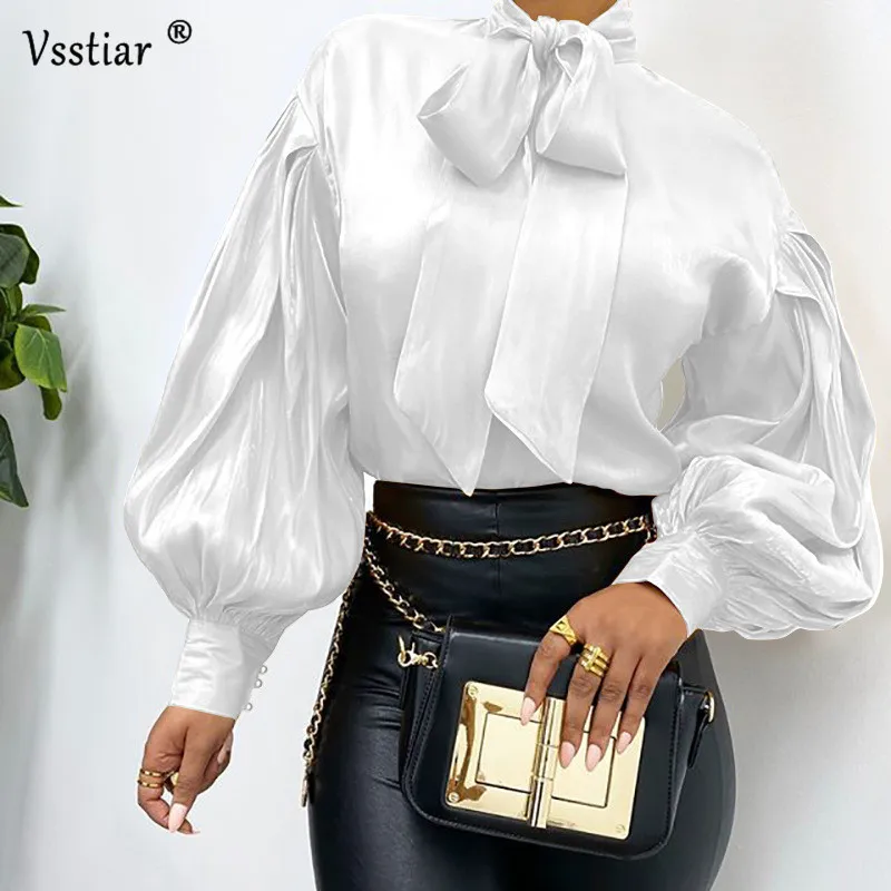 

Женская атласная блузка с рукавами-фонариками и бантом