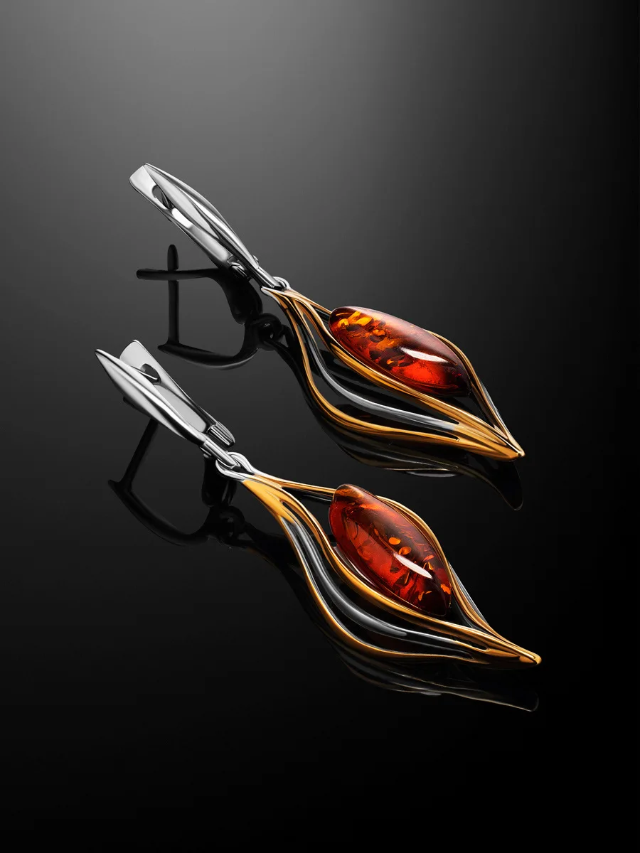 

Cross-Border European and American Vintage Earrings Independent Station New Amber Flower Champagne Painting Oil Earrings