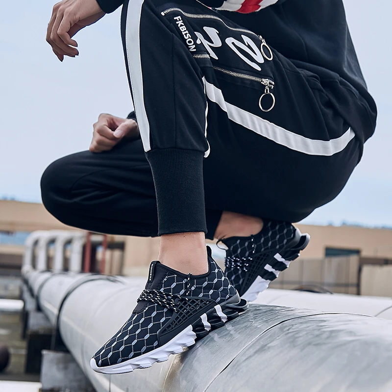 Кроссовки мужские сетчатые на шнуровке Вулканизированная подошва дышащие